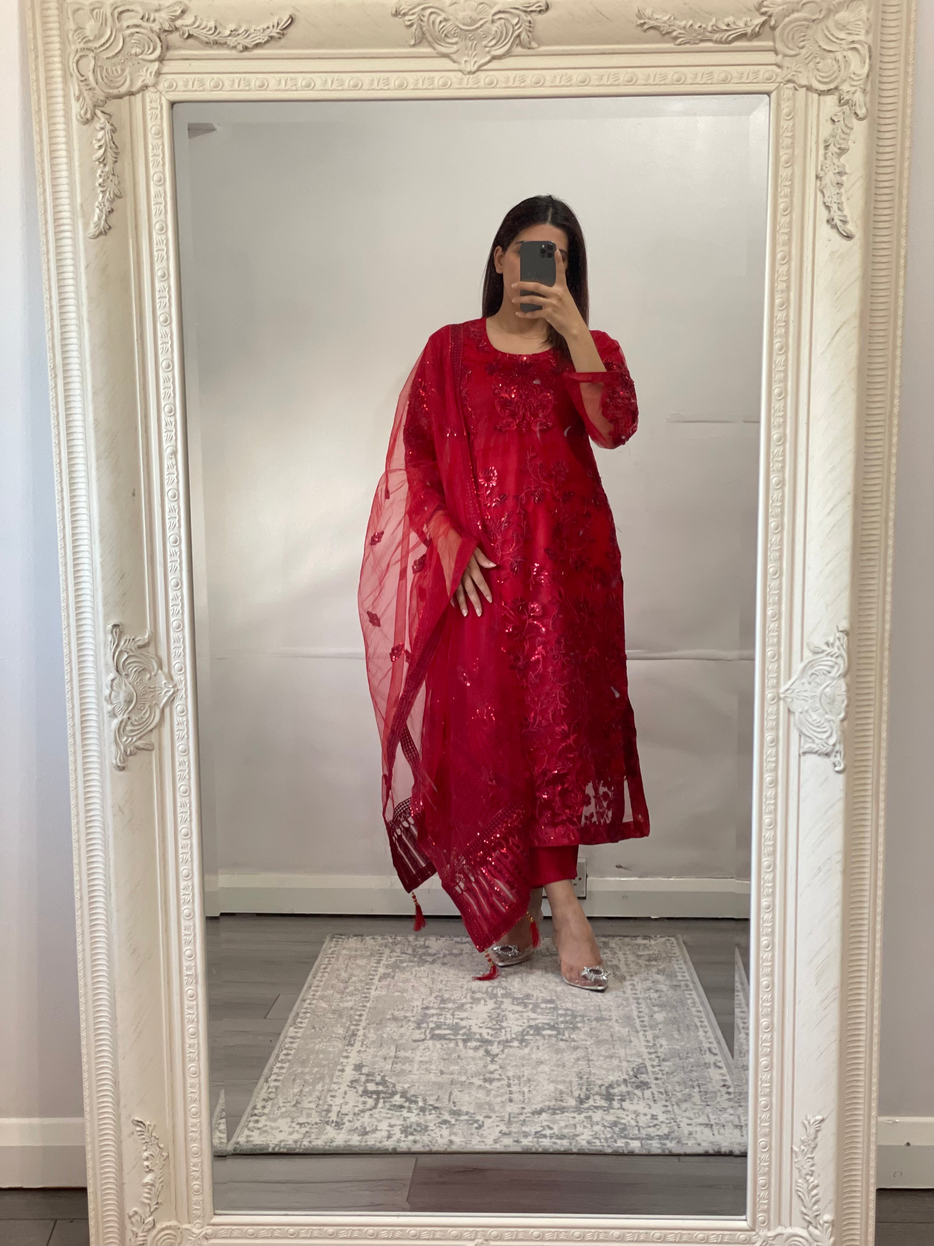 Maryam Hussain (Red)