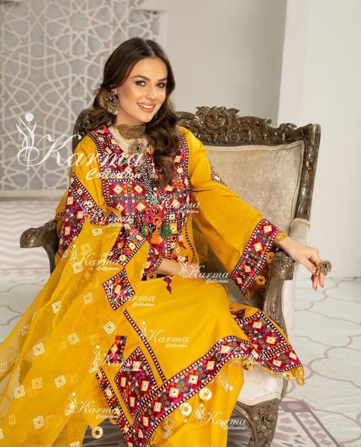 Sindhi (Yellow)